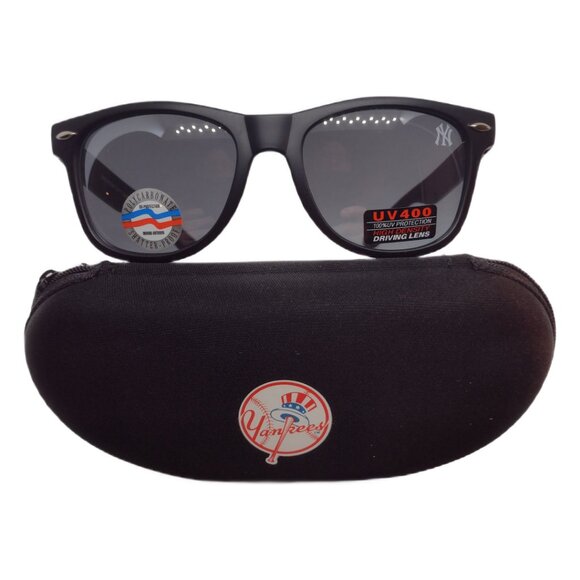 NY YANKEE MEDIUM SIZED BLACK SUNGLASSES - Picture 3 of 4